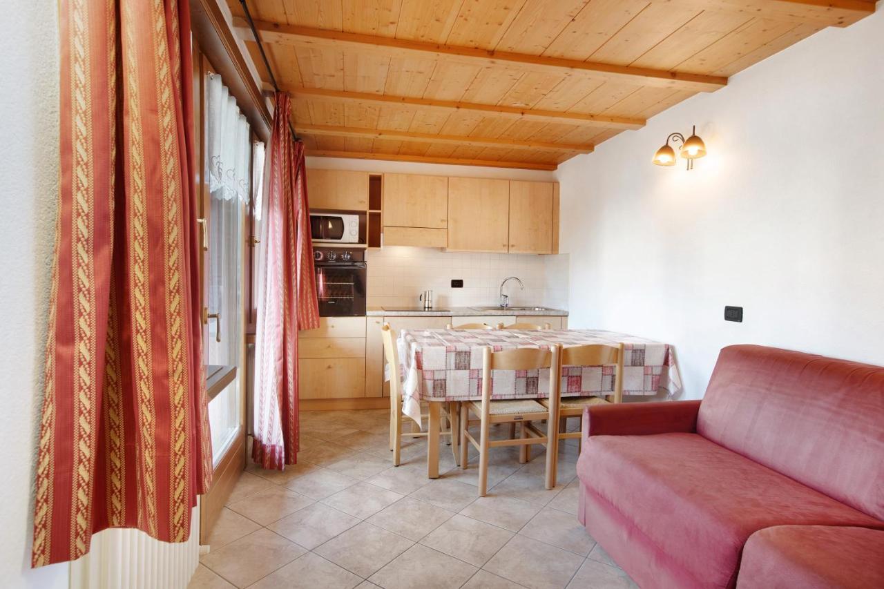 Baita Truzz Appartamento Valle Livigno Bagian luar foto